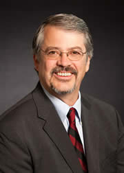 ˼��ȫ�򸱿�������Ӌ(j��)����ϯ���g(sh��)��Lew Tucker