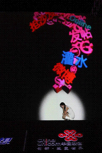 �ڽ���5�µ�һ����ý�w�������Ї�(li��n)ͨչʾ����ӡ��֡��W(w��ng)���������оͰ�����΢��