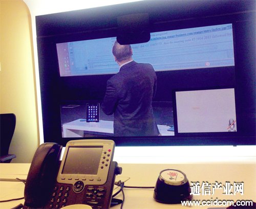 視頻像通話一樣開(kāi)放